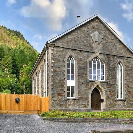 Finest Retreats - Luxury Converted Chapel With Hot Tub & Games Room Dinas Mawddwy Экстерьер фото